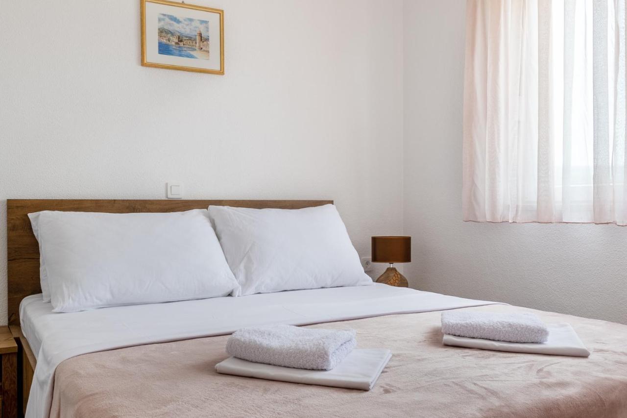 Apartments Glorija 네움 외부 사진
