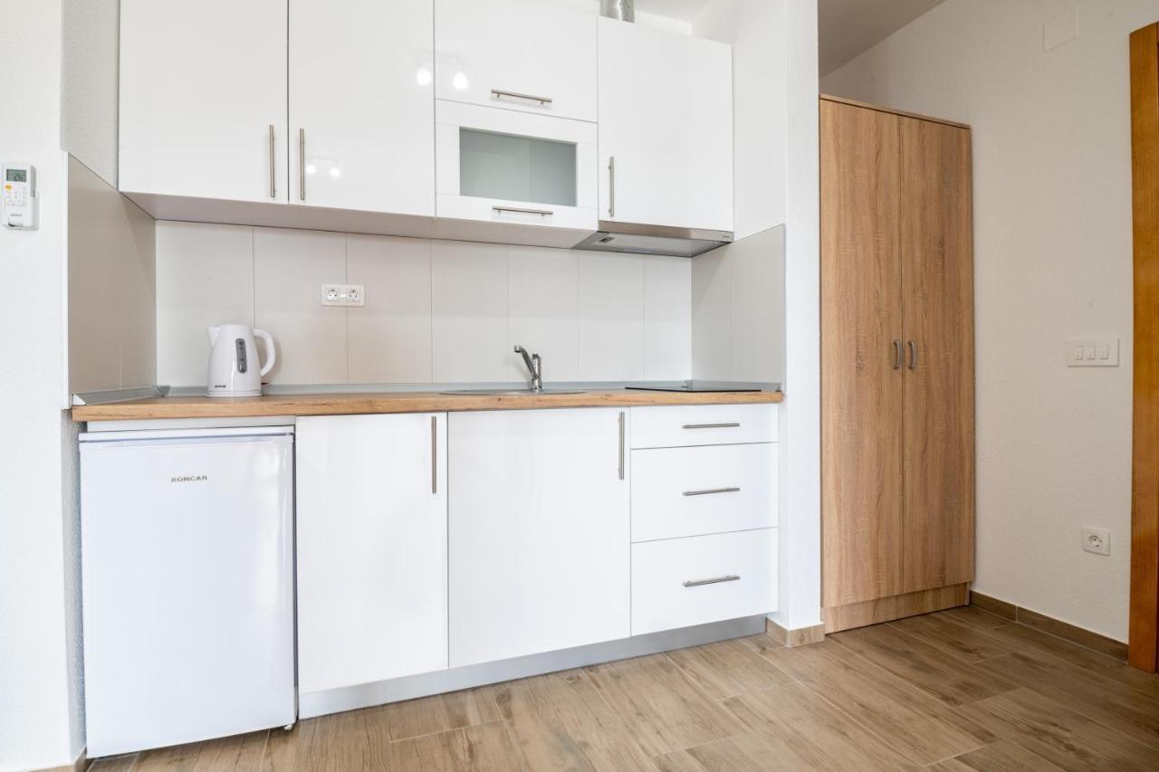 Apartments Glorija 네움 외부 사진