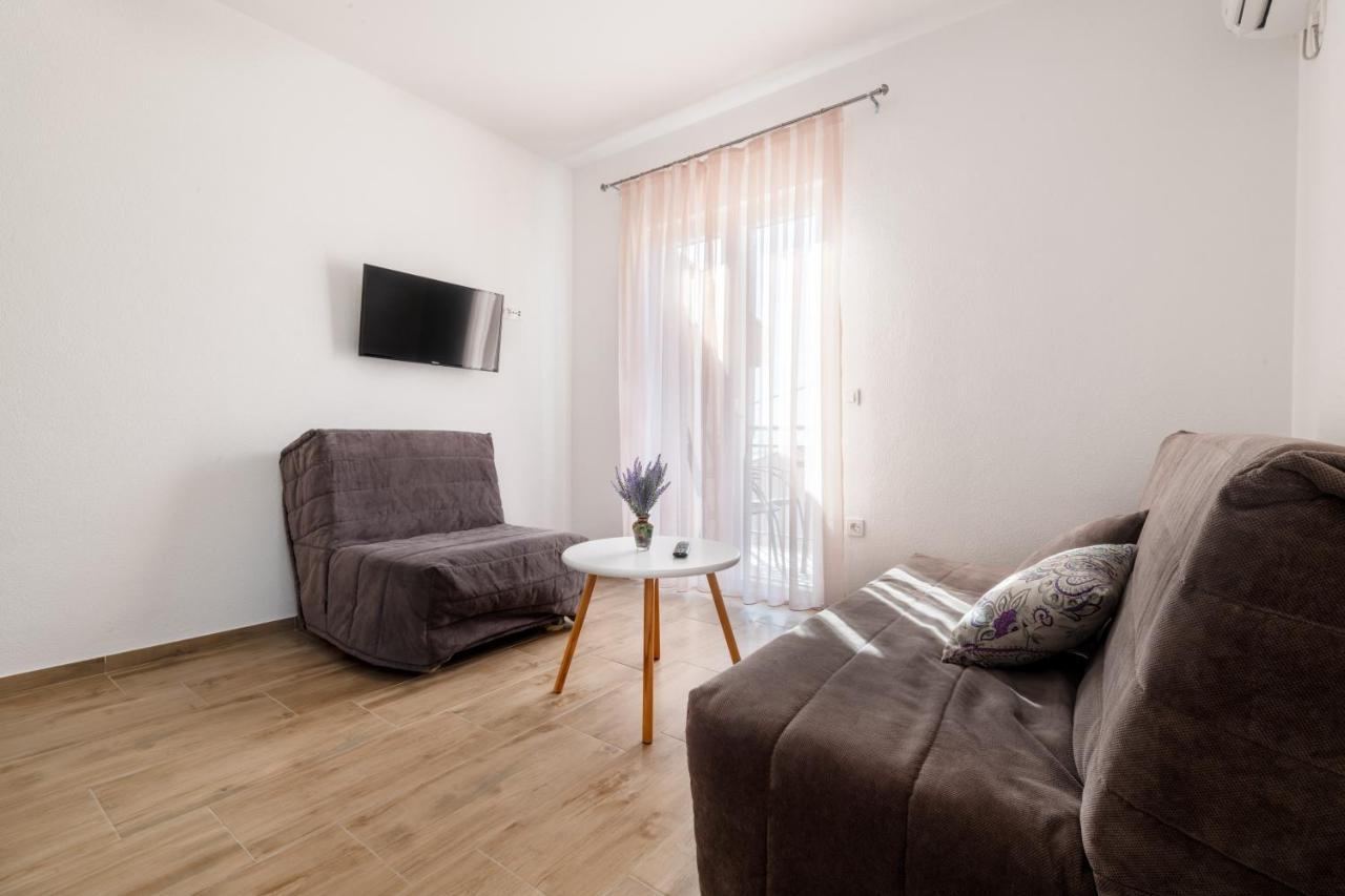 Apartments Glorija 네움 외부 사진